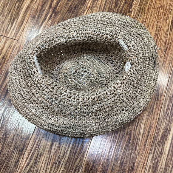 Vintage tan woven straw floppy 14” brim beach hat one size - Picture 7 of 9
